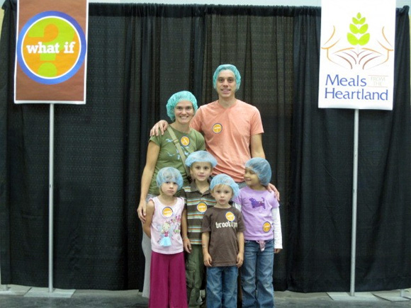 meals---group-photo