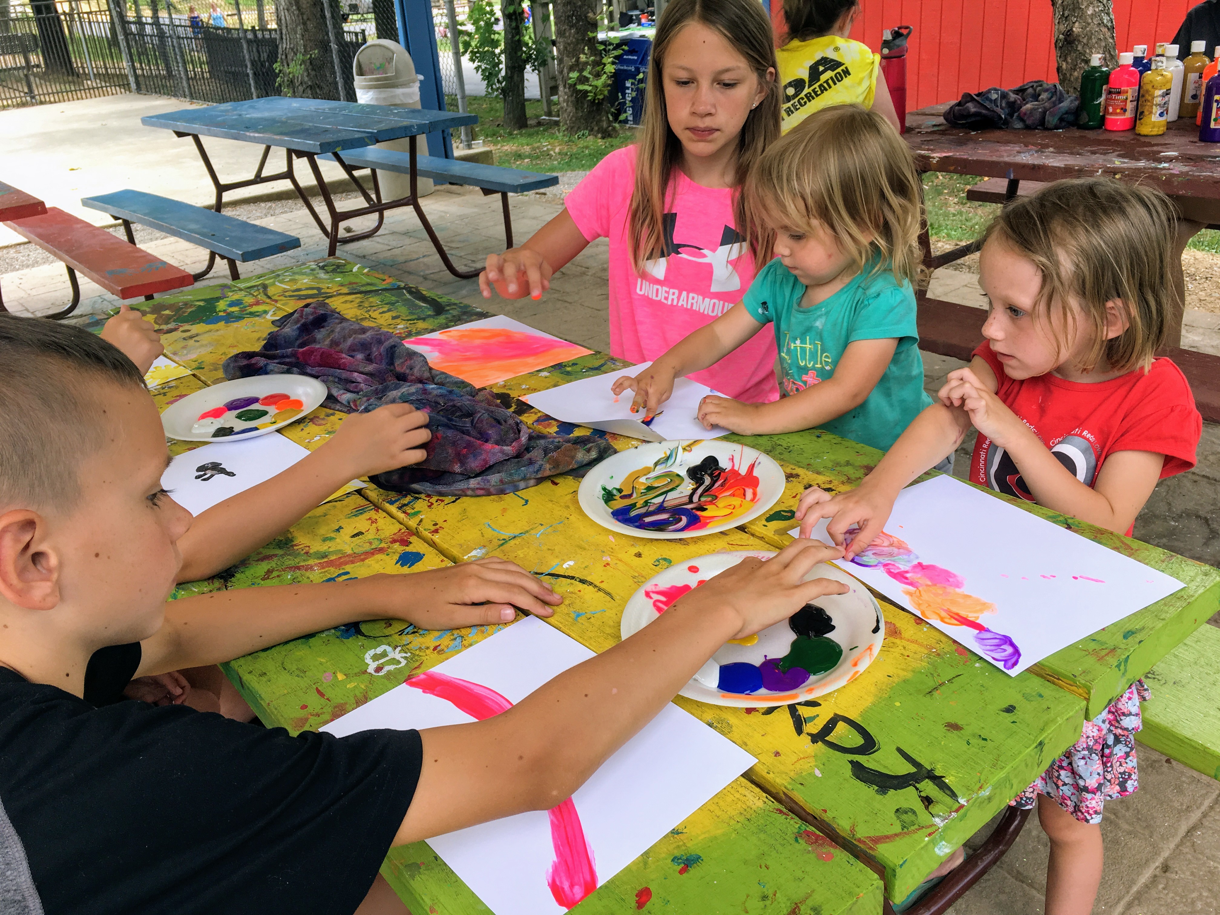 Koa Fingerpainting Its Nice When The Big Kids Take The Little Girls Places Koa Fingerpainting Its Nice When The Big Kids Take The Little Girls Places